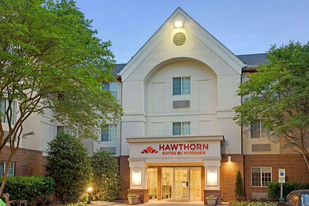 Mainstay Suites Charlotte - Executive Park Exterior photo